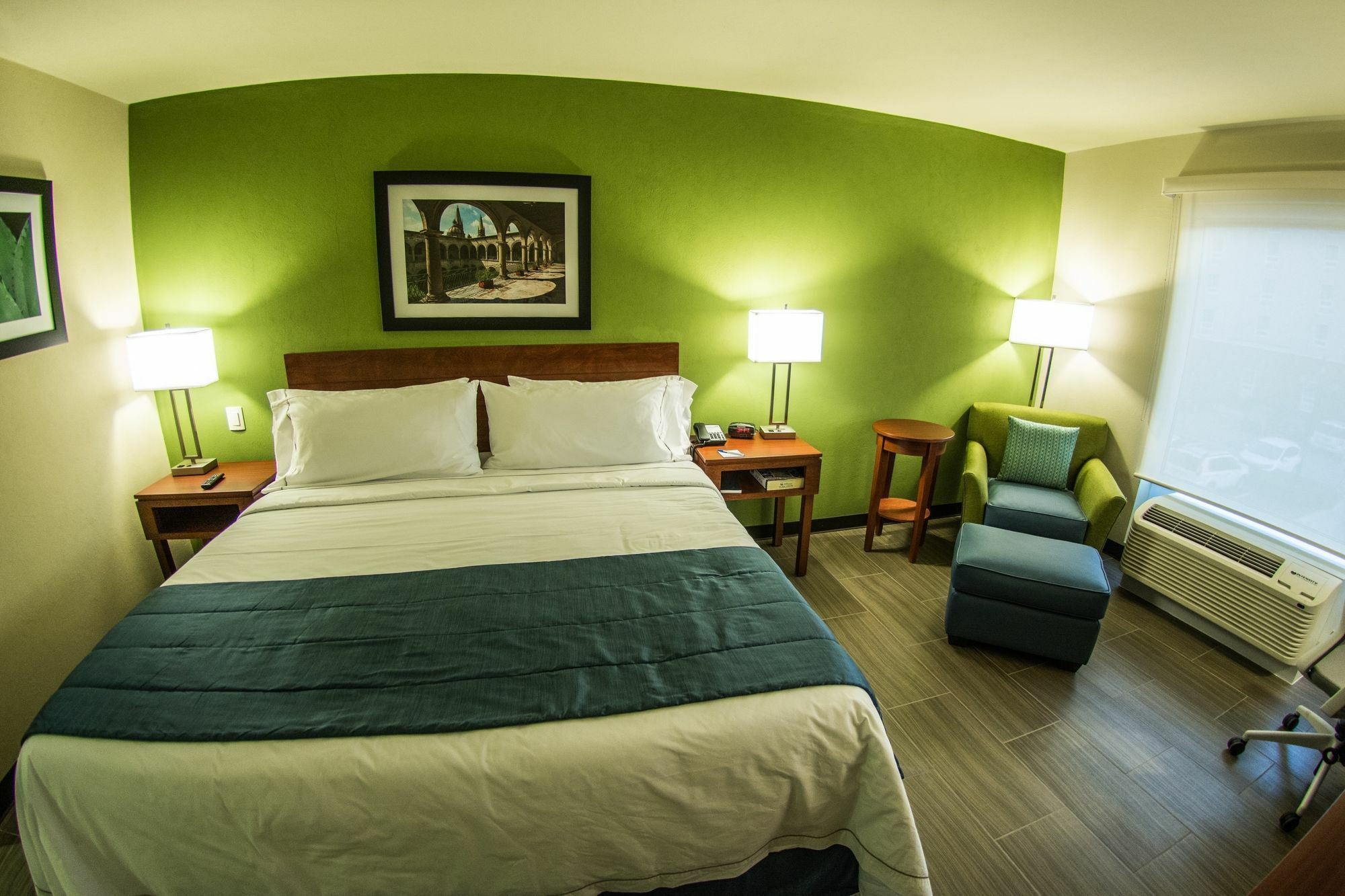 Holiday Inn Express Guadalajara Aeropuerto By Ihg Las Pintas Zewnętrze zdjęcie
